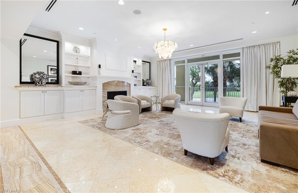 4761 West Bay BLVD # 203, ESTERO FL 33928-35