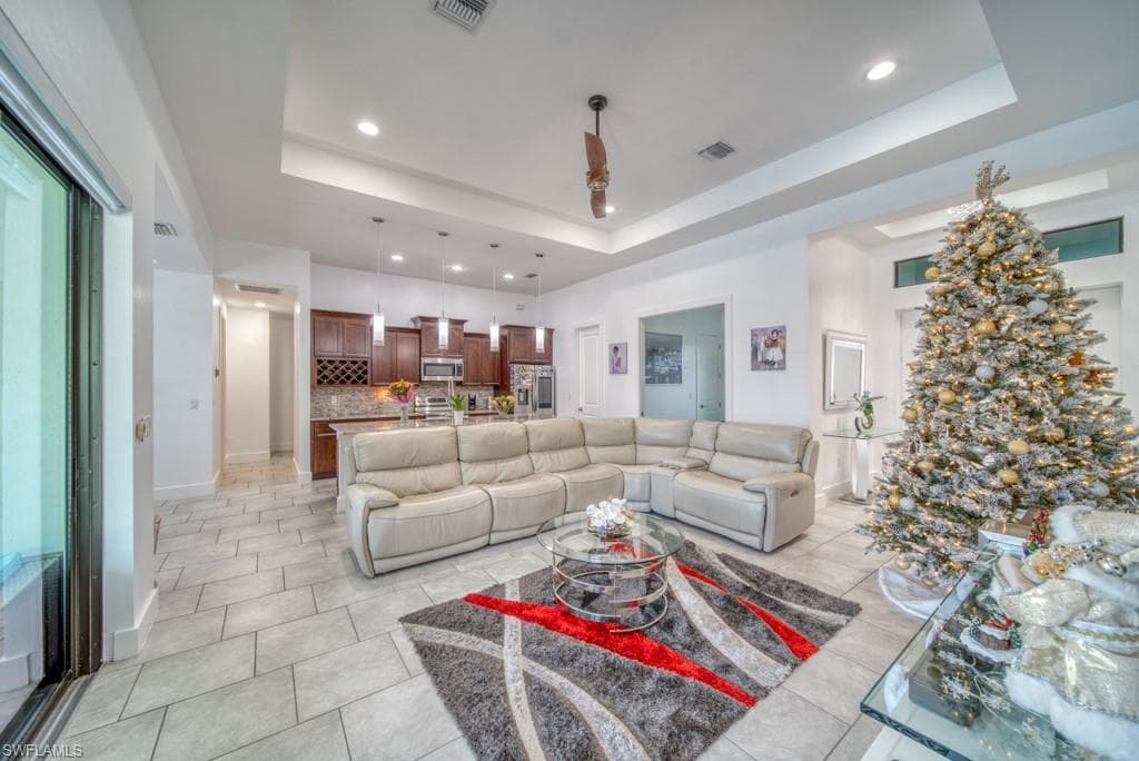 1528 NW 24th PL-5
