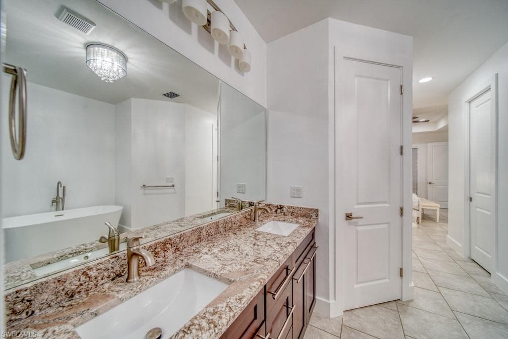 1528 NW 24th PL-16