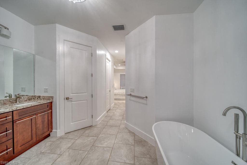 1528 NW 24th PL-15
