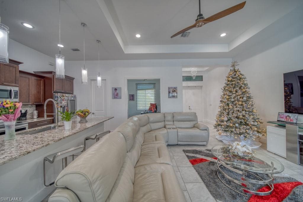 1528 NW 24th PL-6