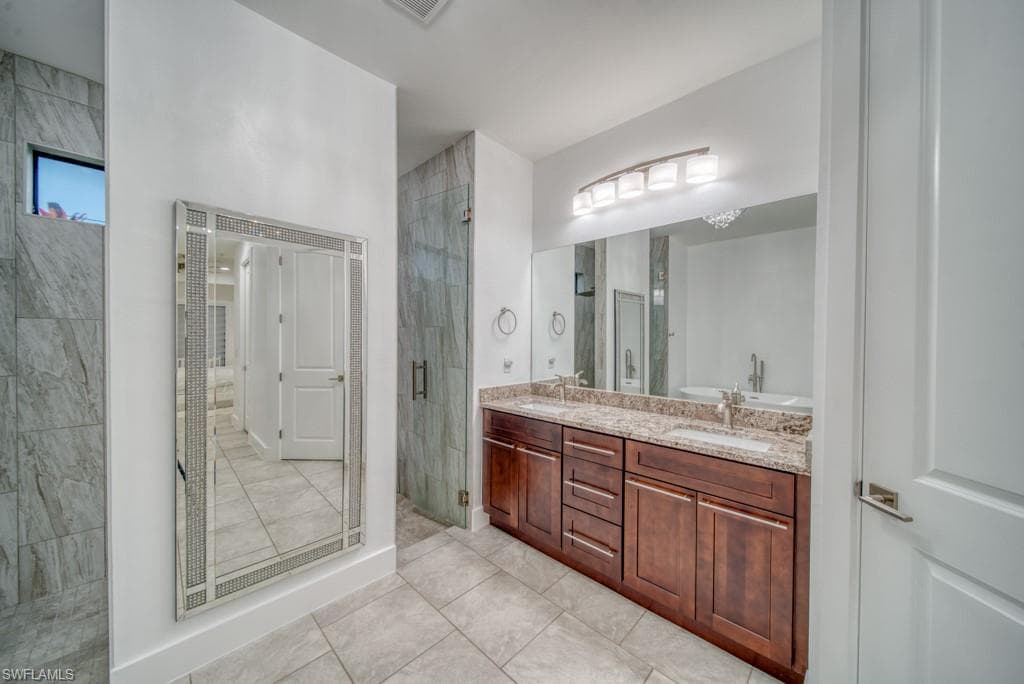 1528 NW 24th PL-17