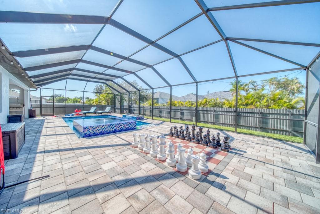 1528 NW 24th PL-39