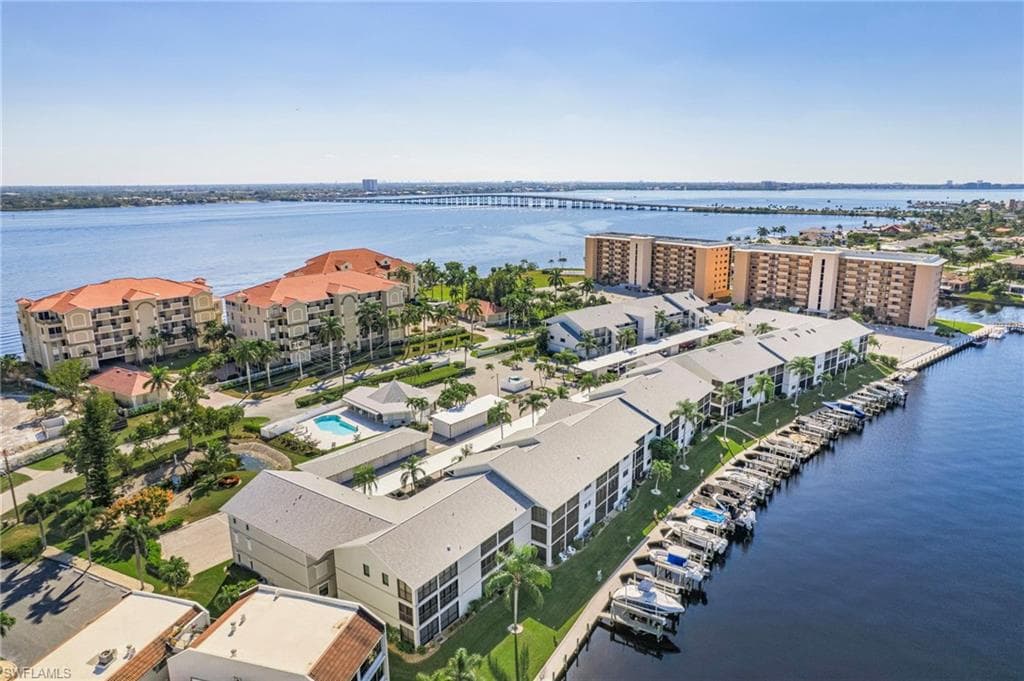 4244 SE 20th PL # 116, CAPE CORAL FL 33904-35