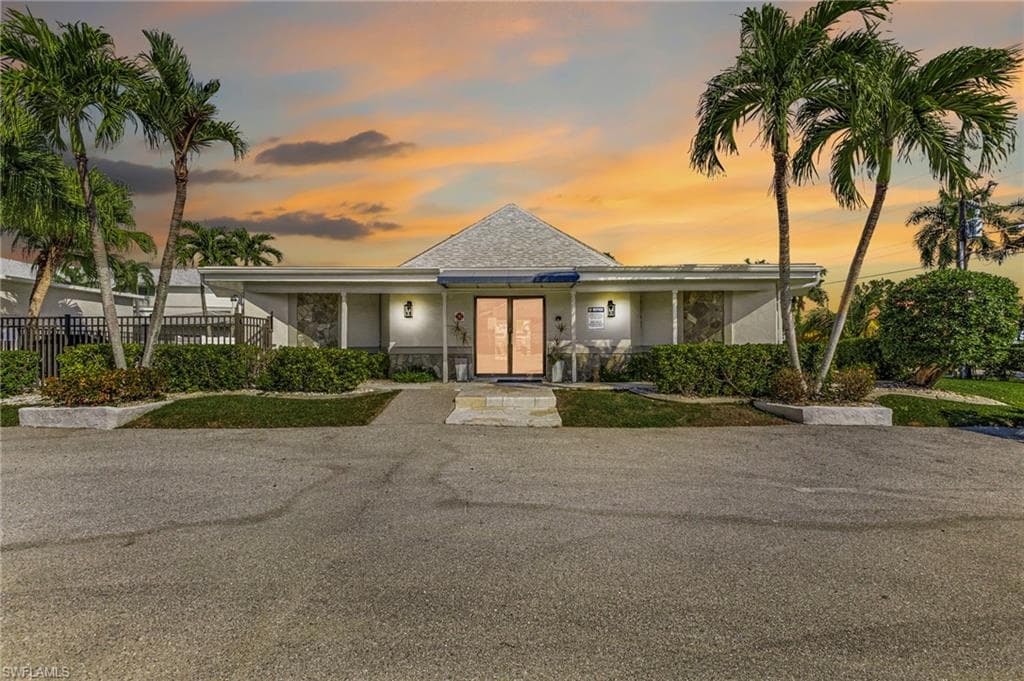 4244 SE 20th PL # 116, CAPE CORAL FL 33904-27