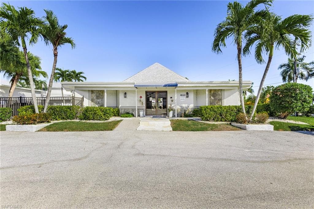 4244 SE 20th PL # 116, CAPE CORAL FL 33904-28