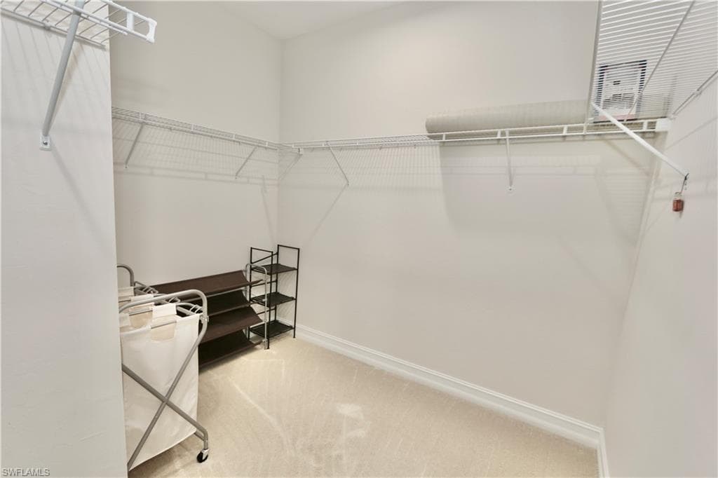 7352 Rockefeller DR, NAPLES FL 34119-25