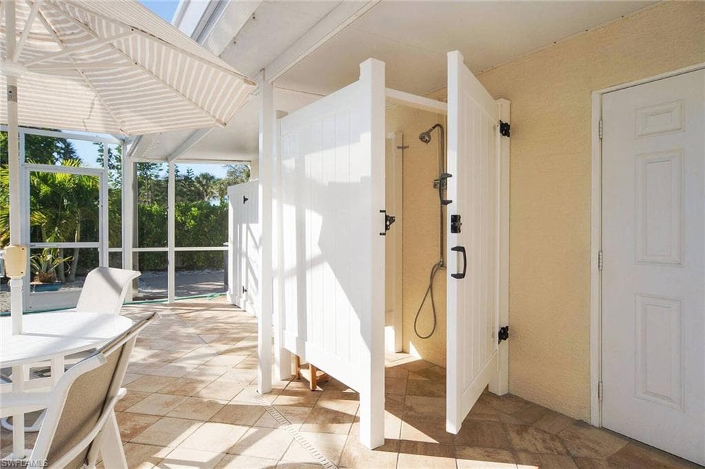 60 4th ST, BONITA SPRINGS FL 34134-19