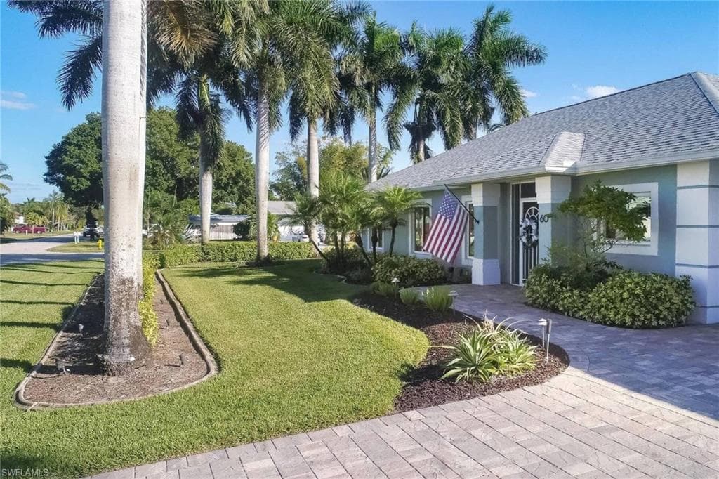 60 4th ST, BONITA SPRINGS FL 34134-3