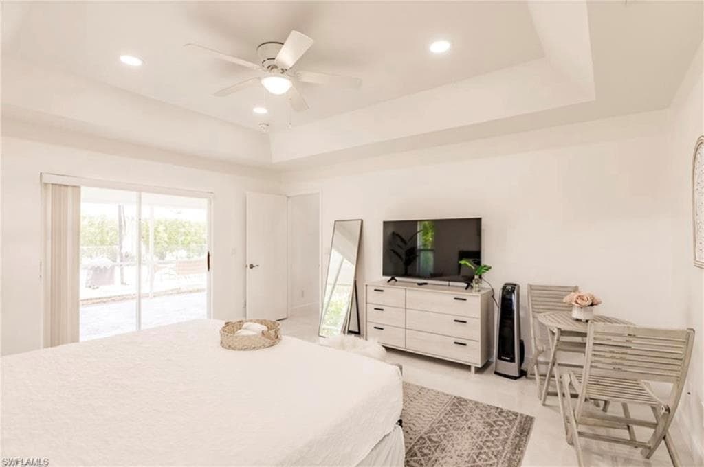 96 Wickliffe DR, NAPLES FL 34110-12