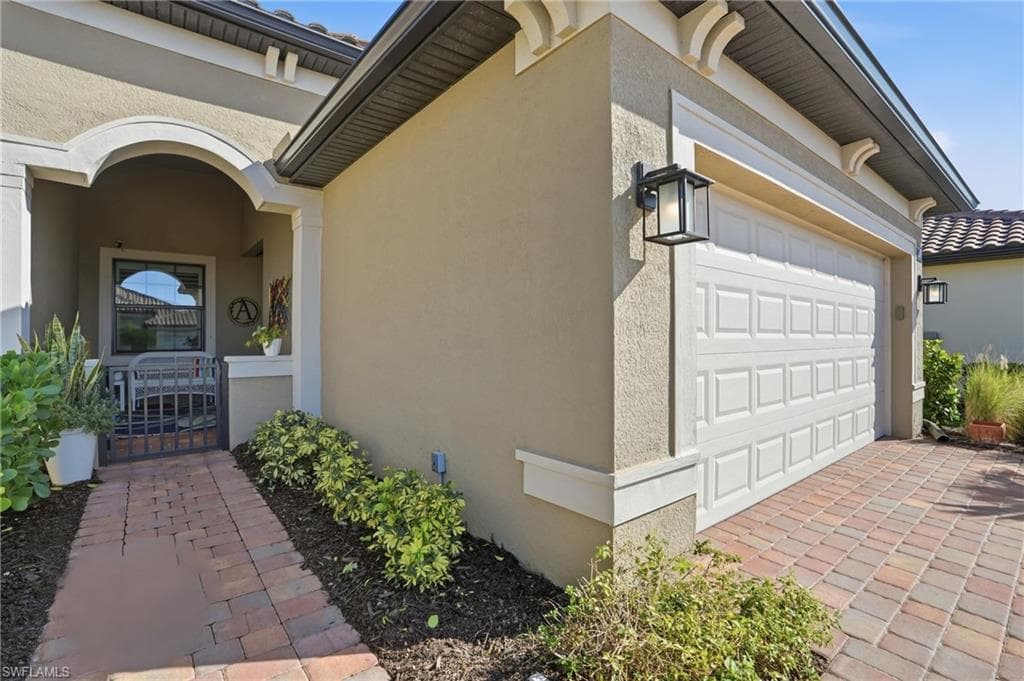 17377 Corsini DR, FORT MYERS FL 33913-1