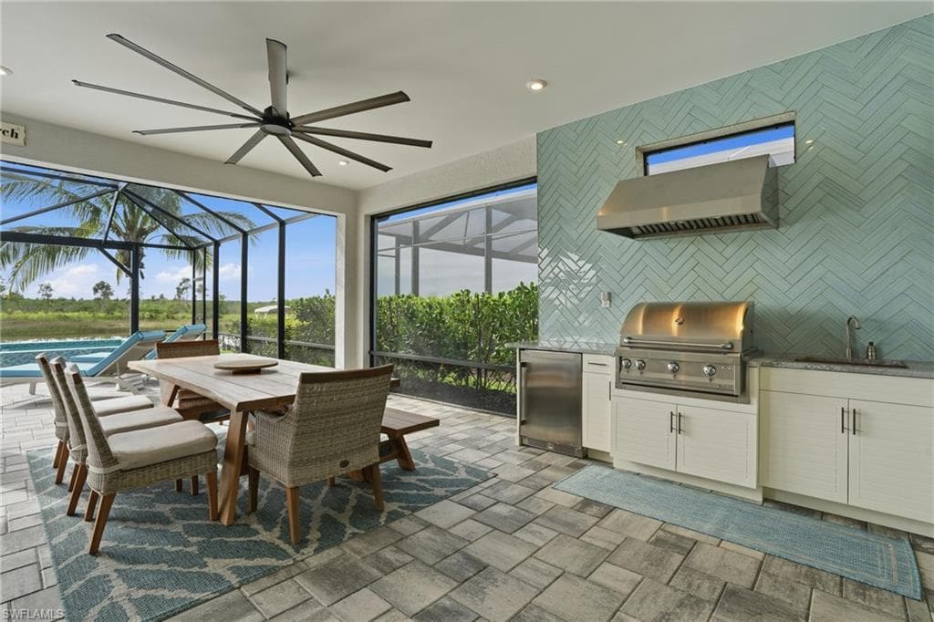 11591 Canal Grande DR, FORT MYERS FL 33913-26