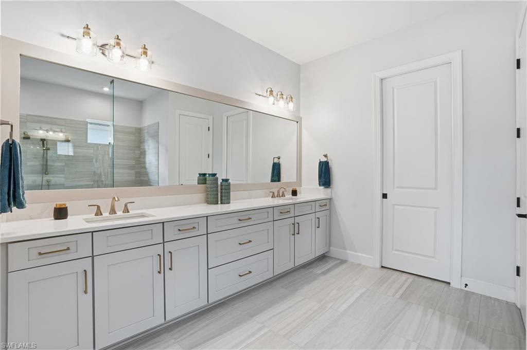 11591 Canal Grande DR, FORT MYERS FL 33913-17