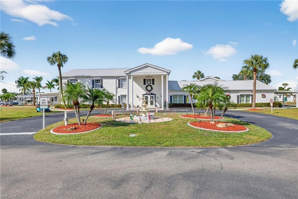 115 Overland TRL, NORTH FORT MYERS FL 33917-22