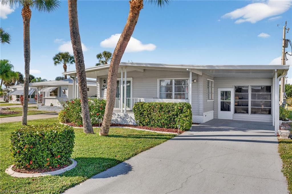 115 Overland TRL, NORTH FORT MYERS FL 33917-1