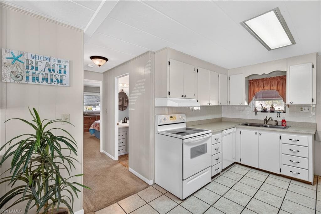 115 Overland TRL, NORTH FORT MYERS FL 33917-11