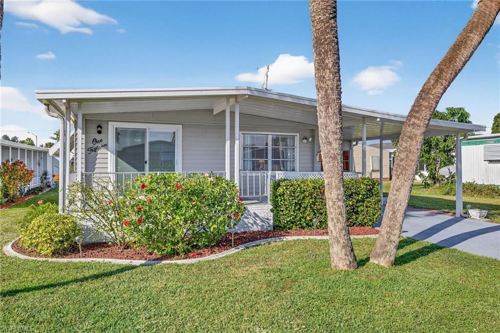 115 Overland TRL, NORTH FORT MYERS FL 33917-2
