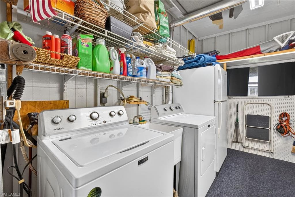115 Overland TRL, NORTH FORT MYERS FL 33917-19