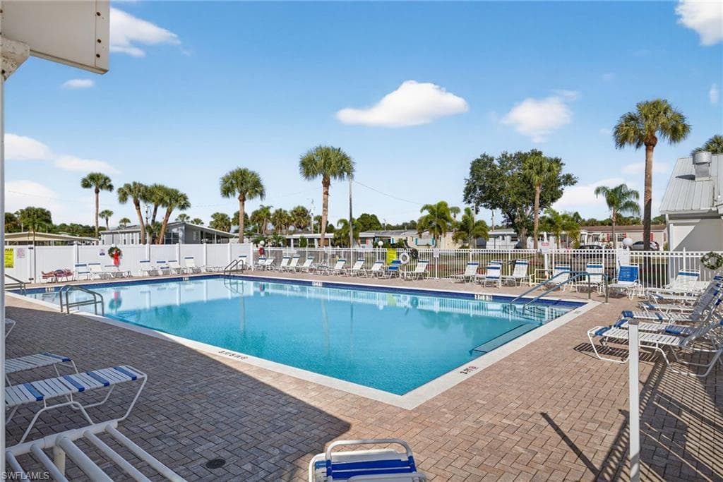 115 Overland TRL, NORTH FORT MYERS FL 33917-23
