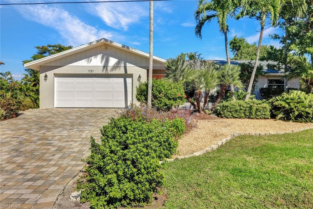 1737 Serenity LN, SANIBEL FL 33957-25