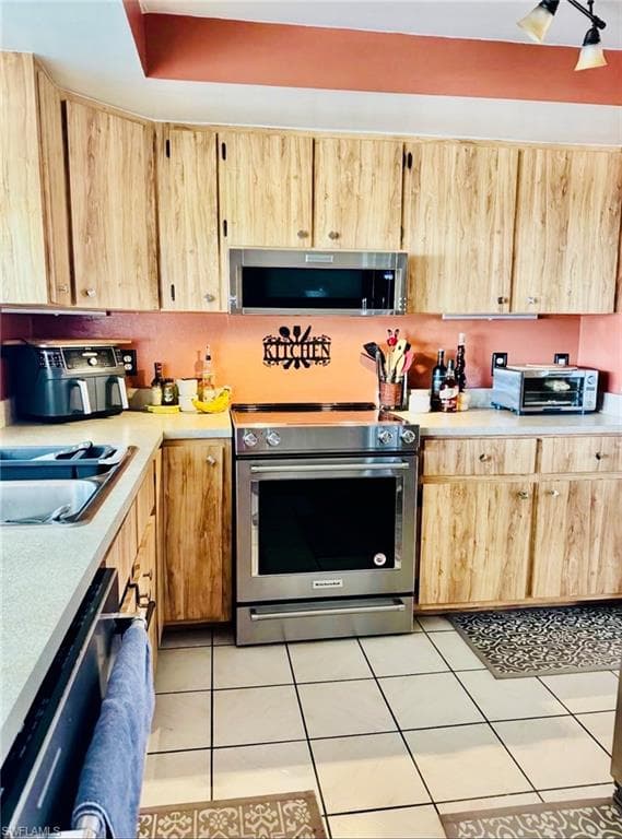 1685 N Hermitage RD, FORT MYERS FL 33919-4