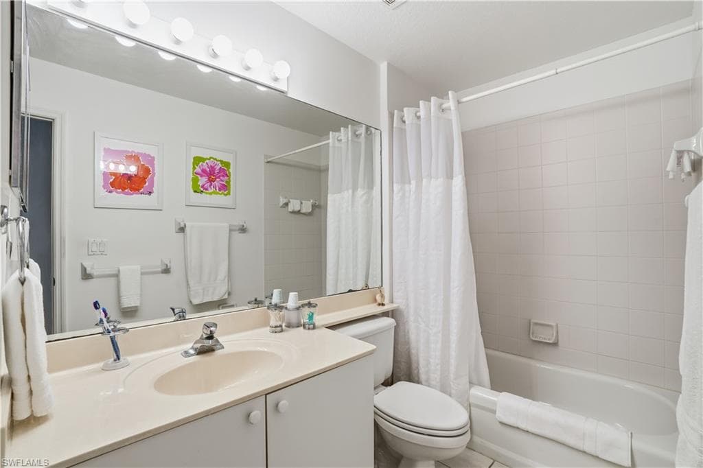 5390 Andover DR # 101, NAPLES FL 34110-14