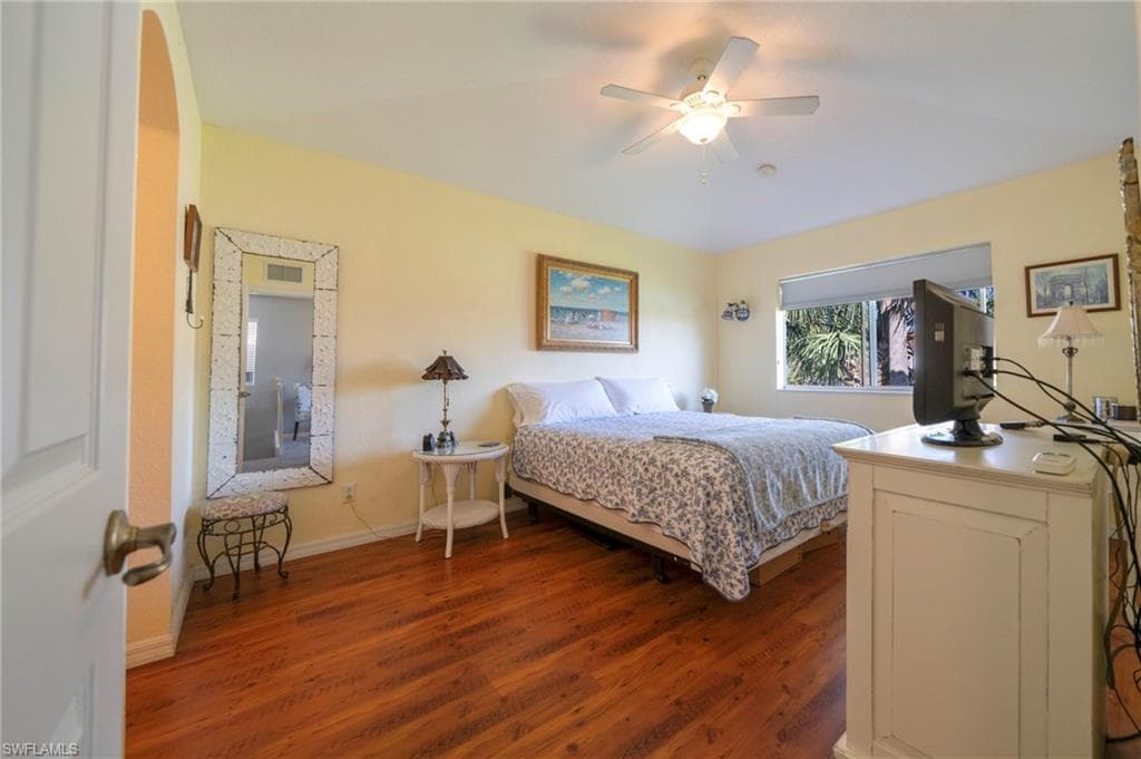 3372 Dandolo CIR, CAPE CORAL FL 33909-18