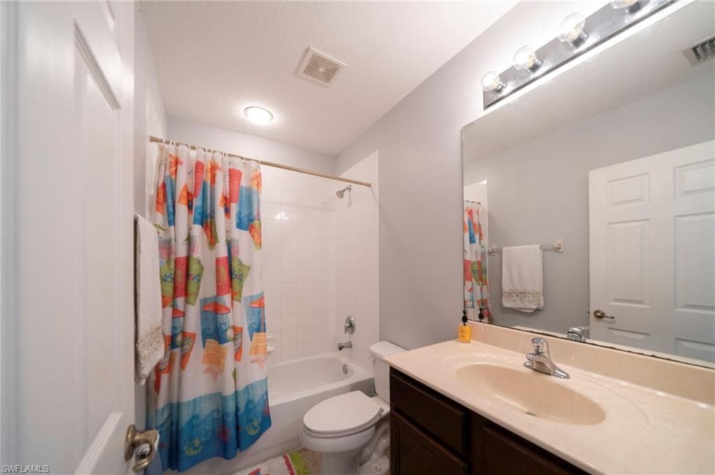 3372 Dandolo CIR, CAPE CORAL FL 33909-28