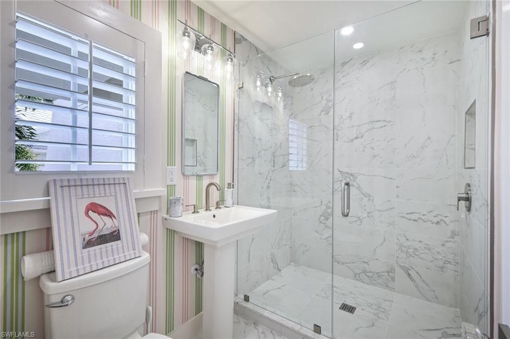 47 8th AVE S, NAPLES FL 34102-15