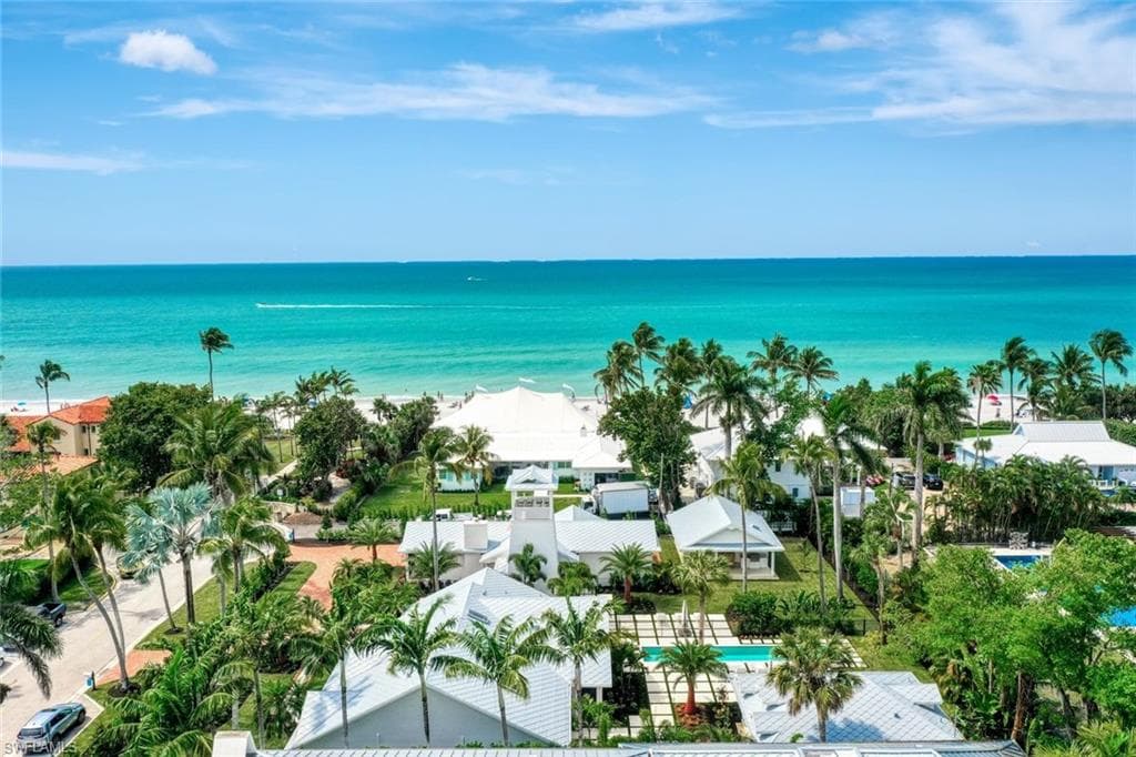 47 8th AVE S, NAPLES FL 34102-24