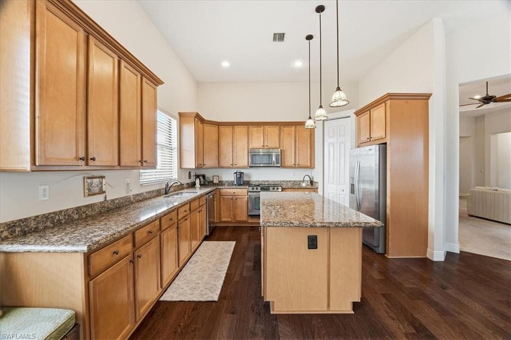 5149 Roma ST-10
