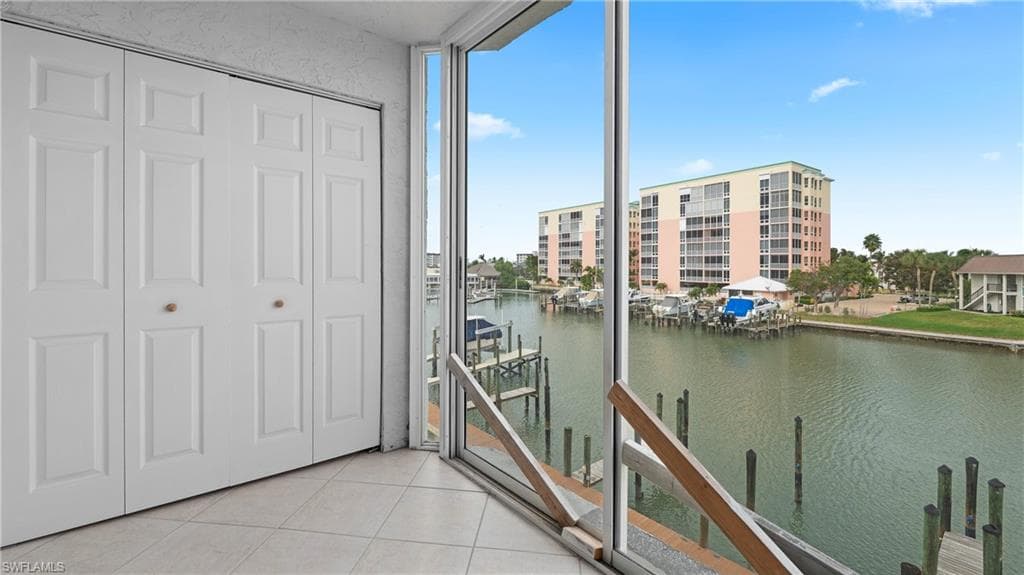 4551 Bay Beach LN 253-33