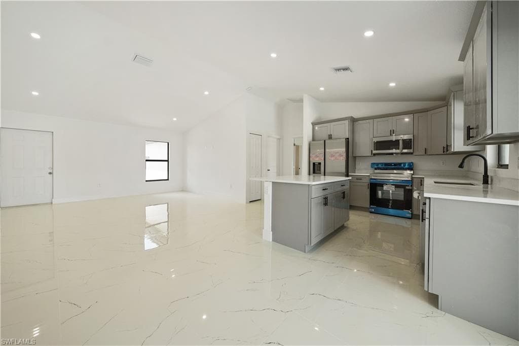 1213 NW 22nd PL, CAPE CORAL FL 33993-5