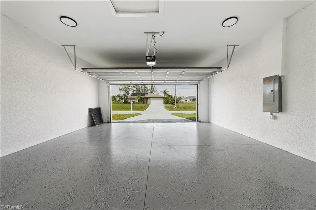 1213 NW 22nd PL, CAPE CORAL FL 33993-21