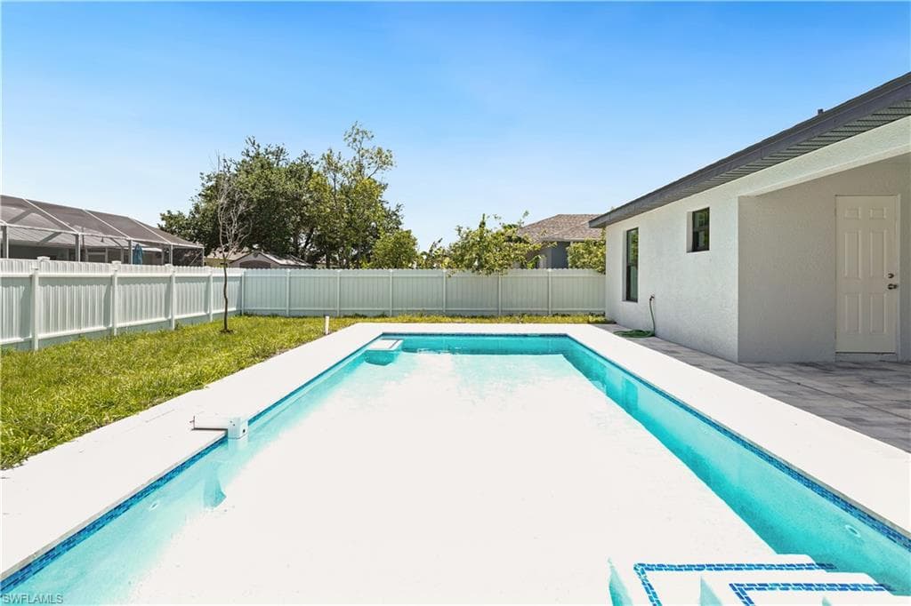 1213 NW 22nd PL, CAPE CORAL FL 33993-27