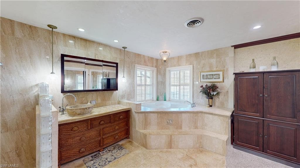 1487 Bass LN, FORT MYERS FL 33919-26