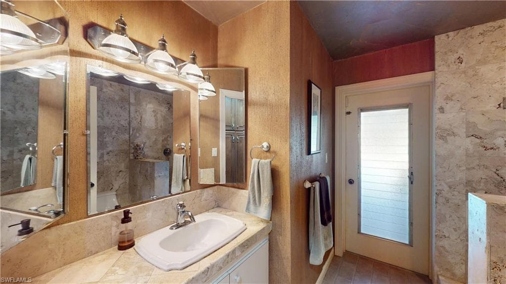 1487 Bass LN, FORT MYERS FL 33919-37
