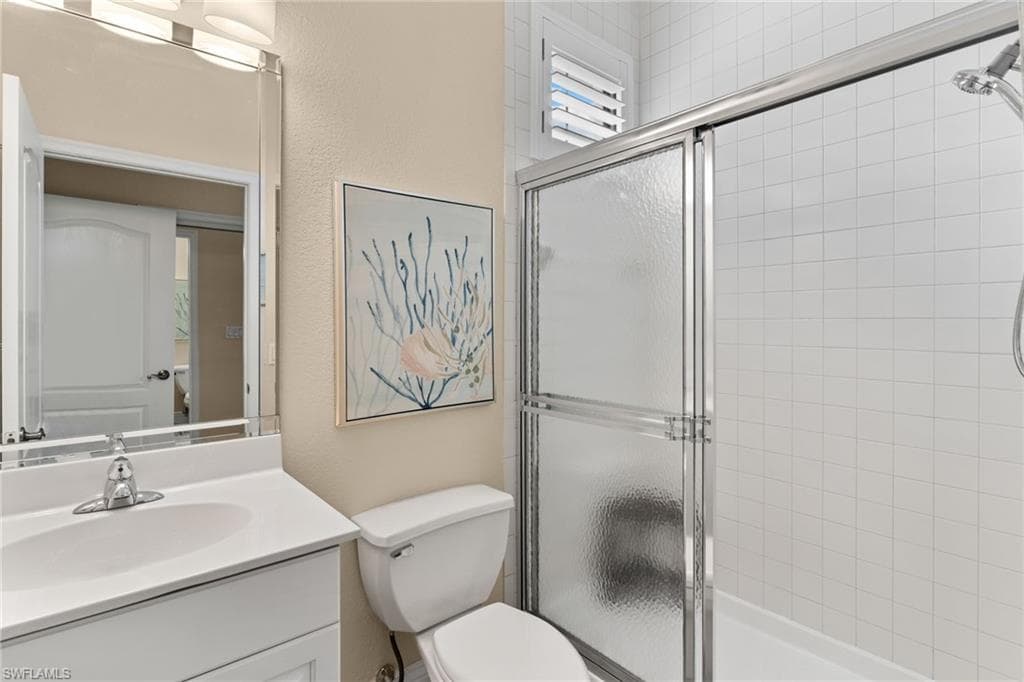 2421 Ravenna BLVD # 202, NAPLES FL 34109-16