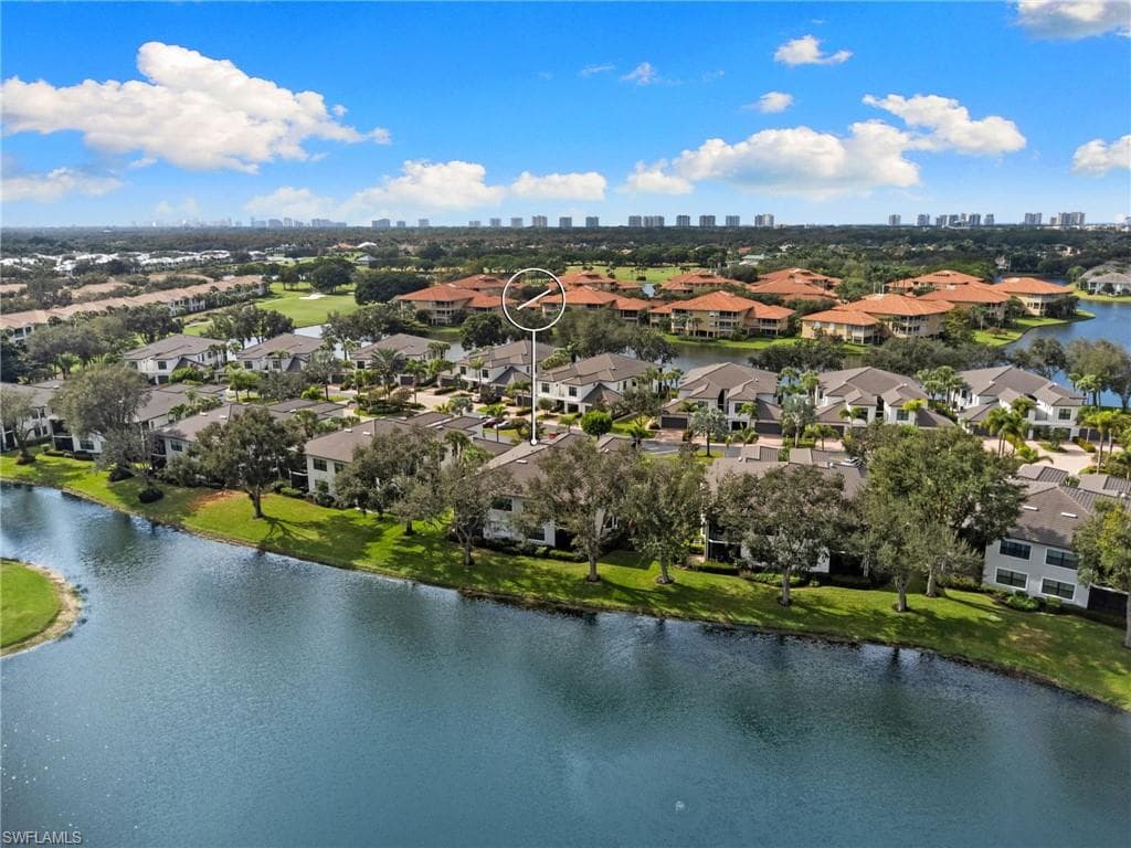 2421 Ravenna BLVD # 202, NAPLES FL 34109-29
