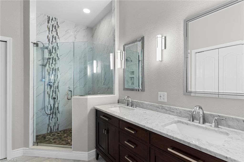 2421 Ravenna BLVD # 202, NAPLES FL 34109-13