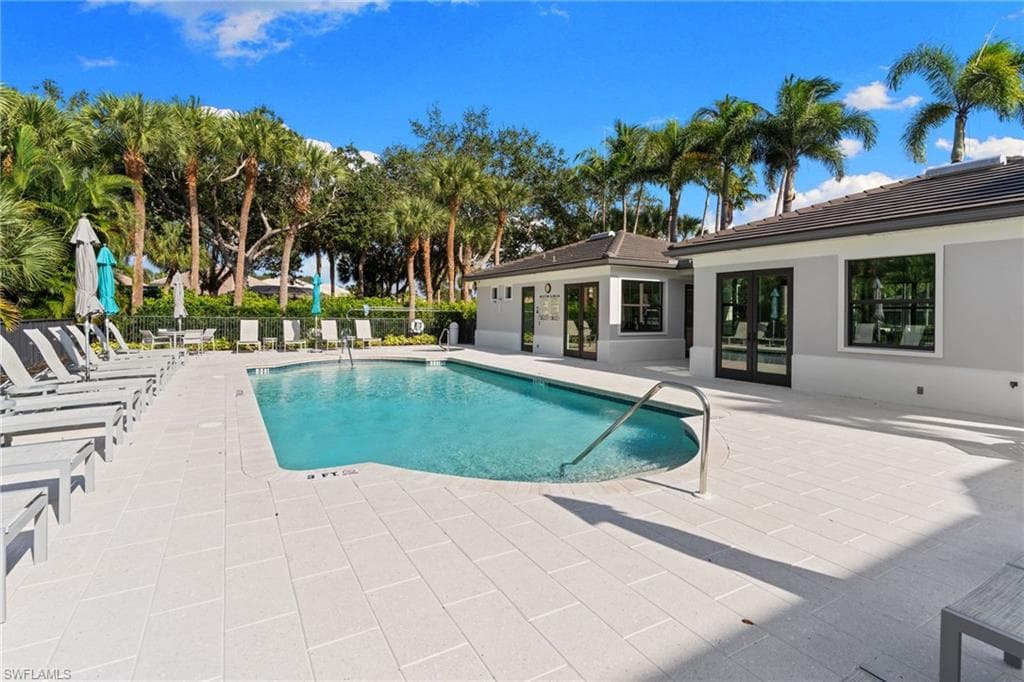 2421 Ravenna BLVD # 202, NAPLES FL 34109-34