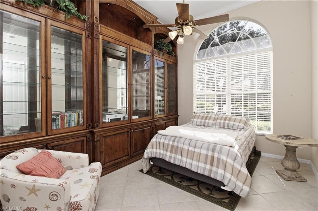 1901 Winding Oaks WAY, NAPLES FL 34109-15