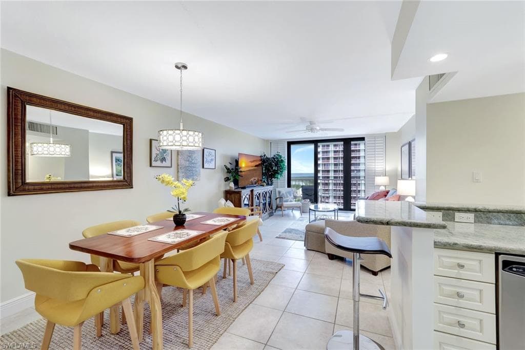 260 Seaview CT # 1210, MARCO ISLAND FL 34145-12
