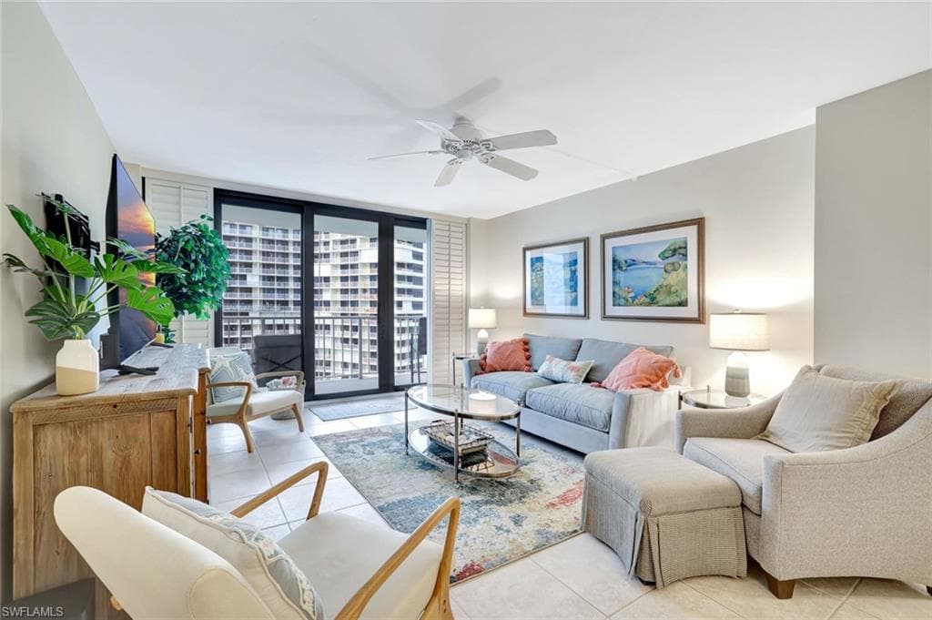 260 Seaview CT # 1210, MARCO ISLAND FL 34145-6