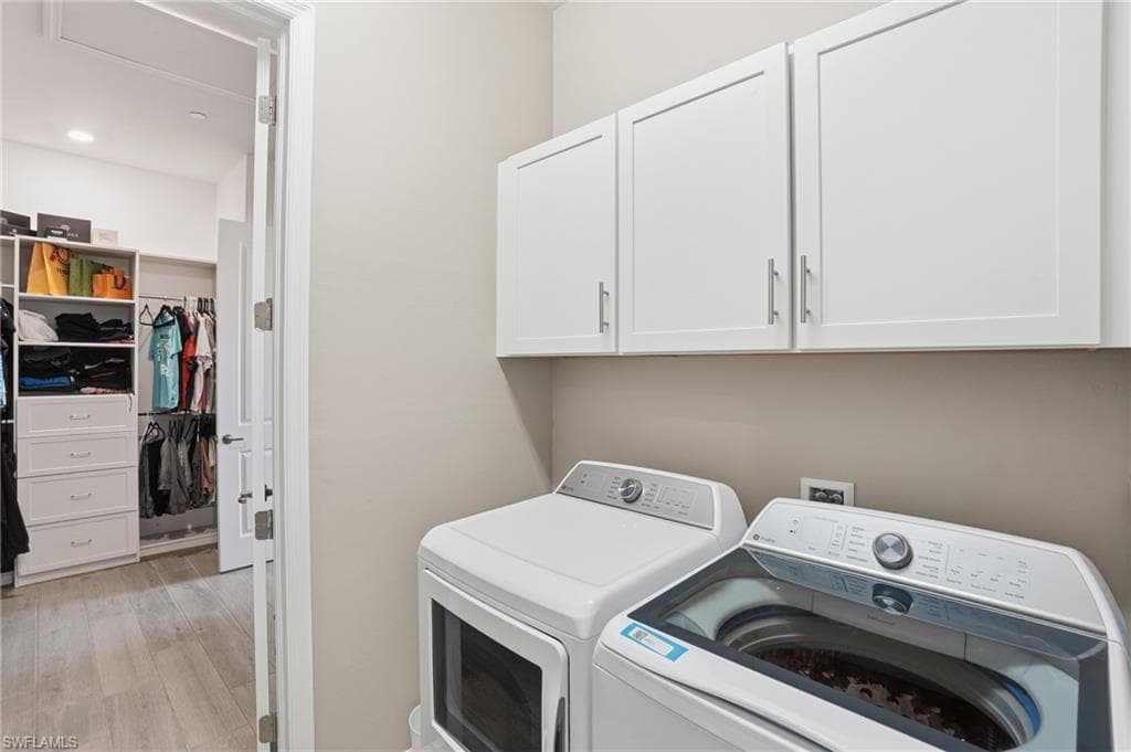 17120 Serengeti CIR, ALVA FL 33920-36