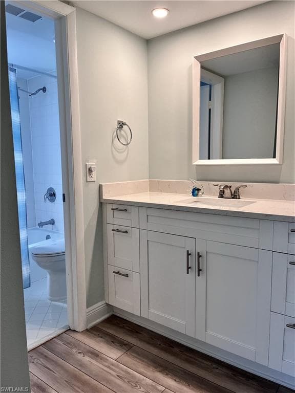 202 Peppermint LN # 2, NAPLES FL 34112-12