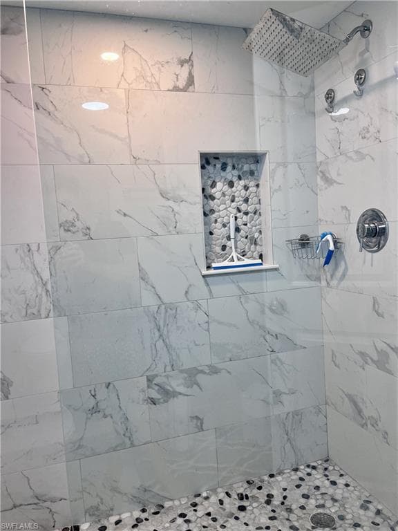 202 Peppermint LN # 2, NAPLES FL 34112-10