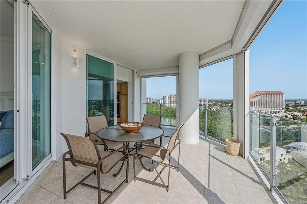 60 Seagate DR # 1606, NAPLES FL 34103-26