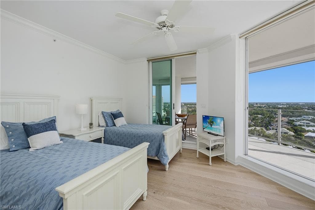 60 Seagate DR # 1606, NAPLES FL 34103-15
