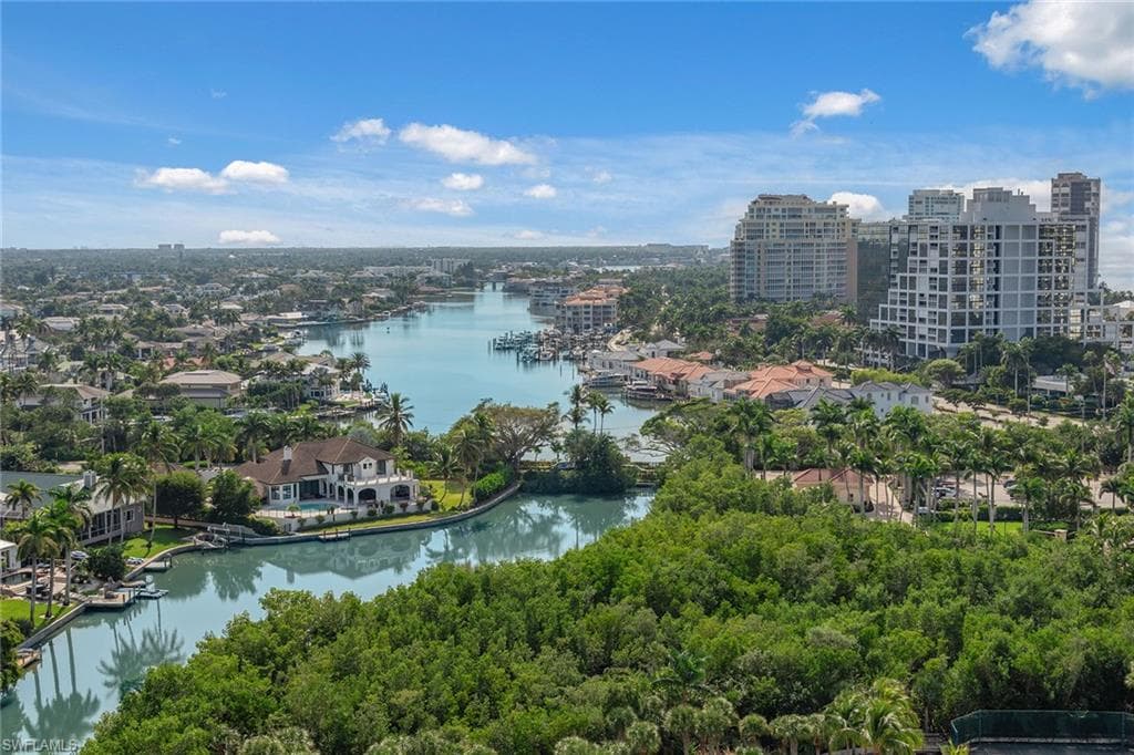 60 Seagate DR # 1606, NAPLES FL 34103-33